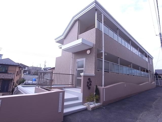 24/24 エントランス