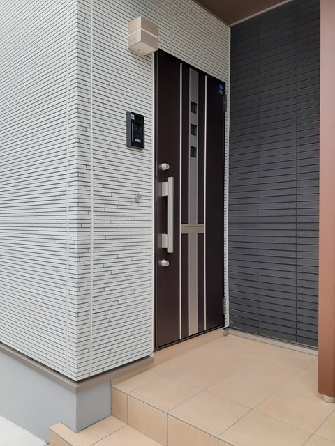 14/20 エントランス