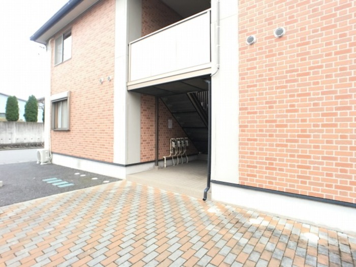 19/28 エントランス