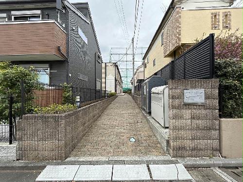 2/3 エントランス