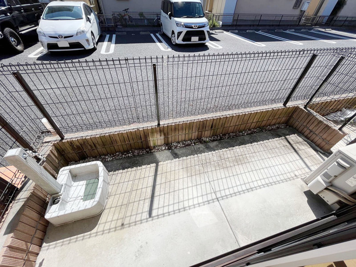 13/23 バルコニー