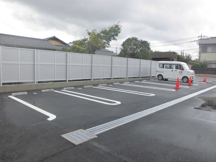2/2 駐車場