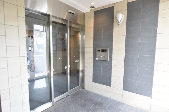 22/22 エントランス