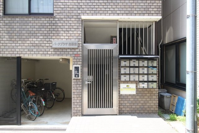 15/16 エントランス