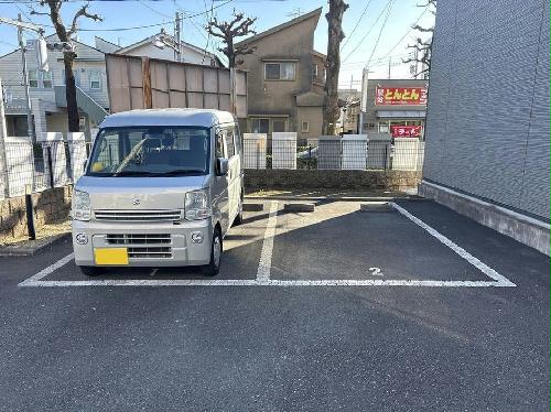 2/3 駐車場