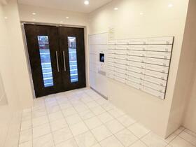 15/15 エントランス