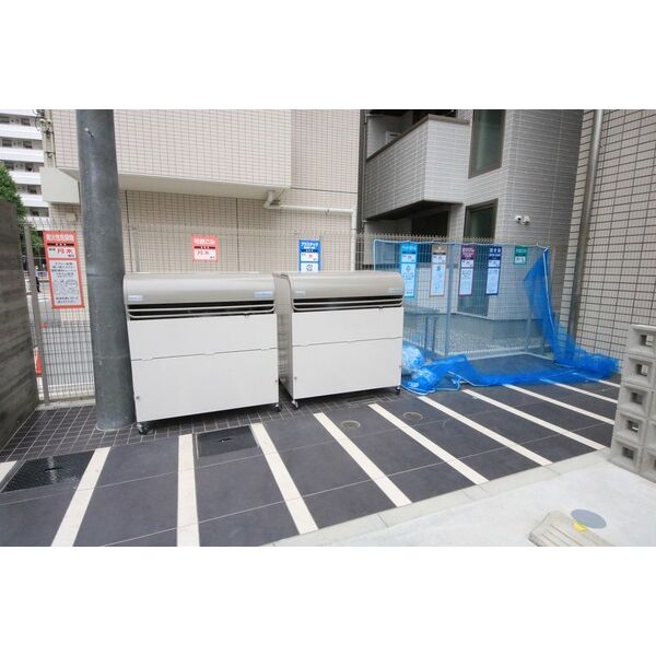 4/4 エントランス