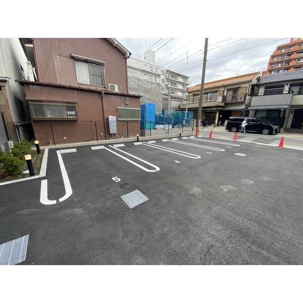 16/25 駐車場