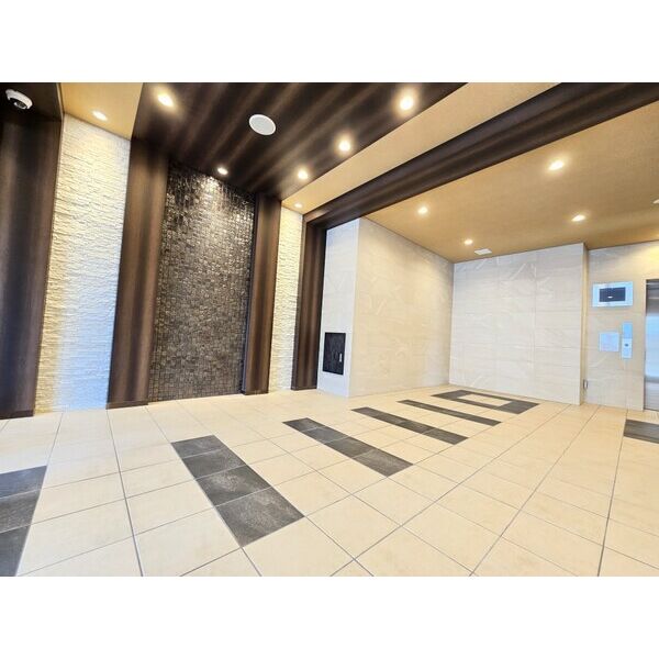 15/25 エントランス