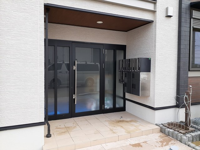 13/20 エントランス