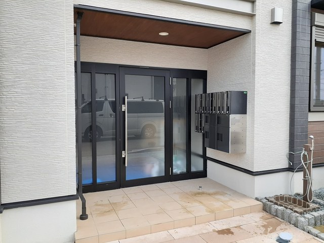 13/20 エントランス