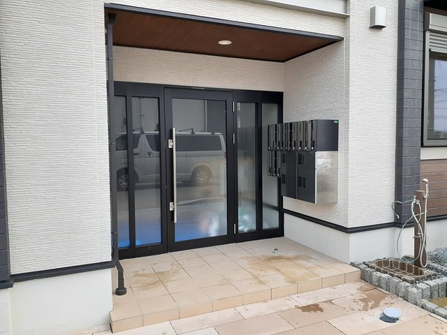 13/20 エントランス