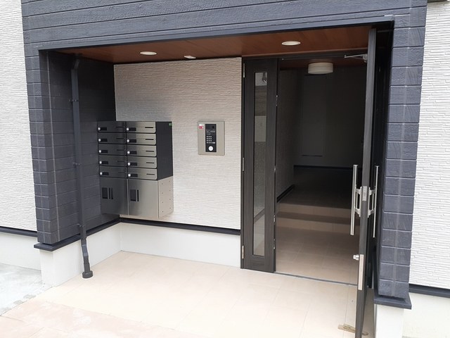 13/20 エントランス