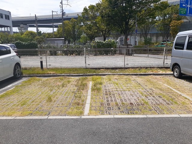 14/23 駐車場