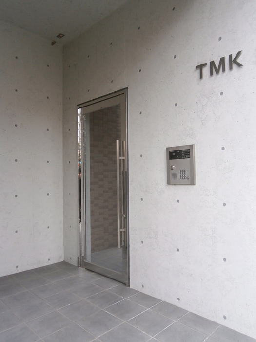 20/20 エントランス