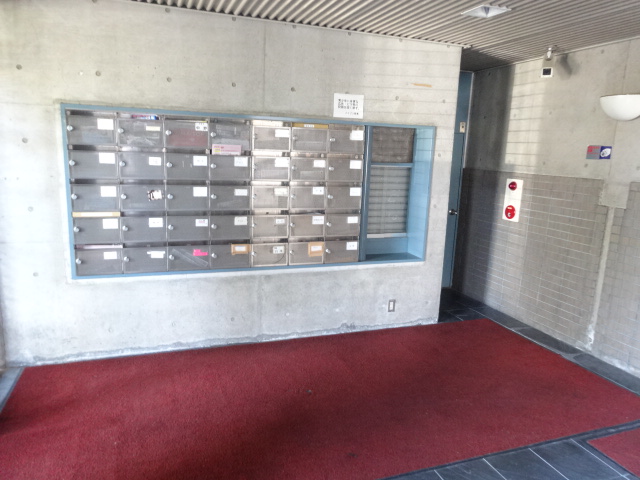 22/30 エントランス