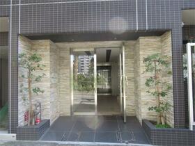 16/26 エントランス