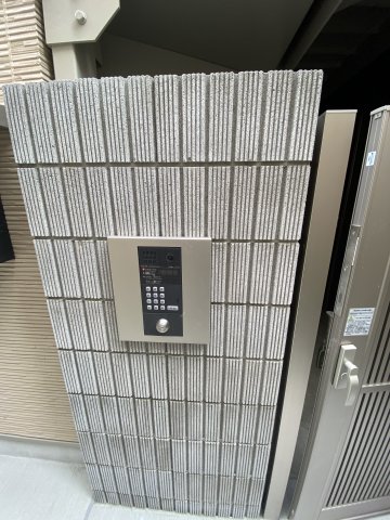 15/26 エントランス