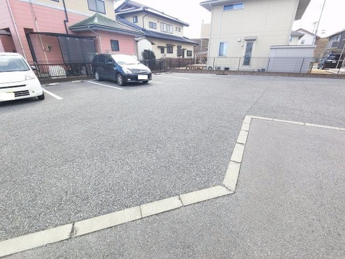 19/27 駐車場