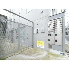 2/4 エントランス