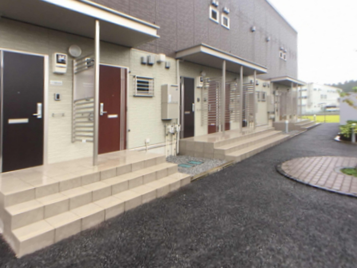 18/26 エントランス