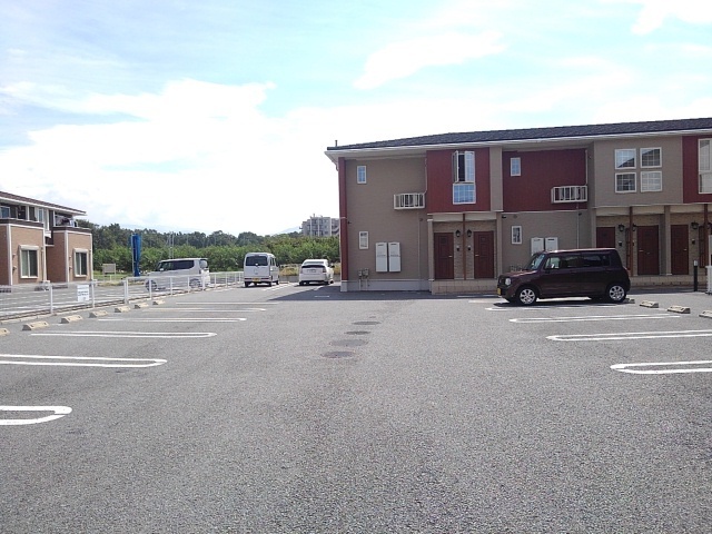 14/20 駐車場