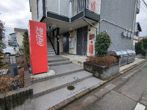 13/14 エントランス