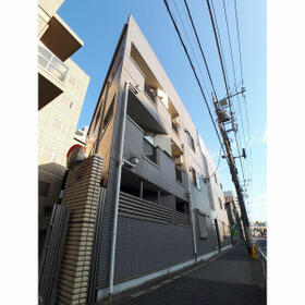 2/4 エントランス