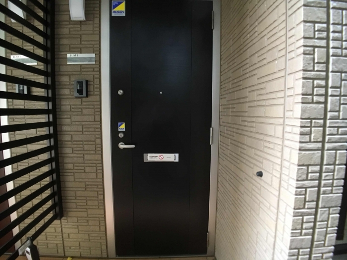 15/26 エントランス