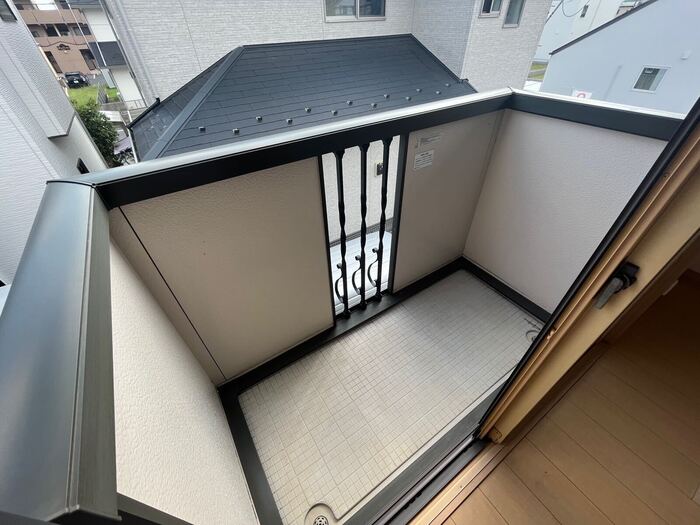13/22 バルコニー