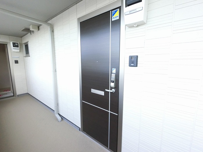 2/4 エントランス