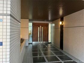 14/14 エントランス