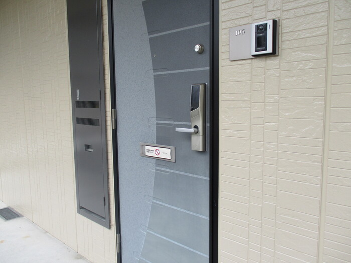 15/18 エントランス