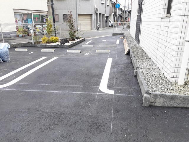 14/20 駐車場