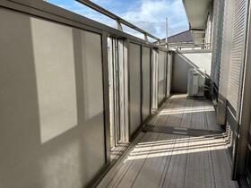 13/16 バルコニー