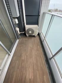 13/18 バルコニー