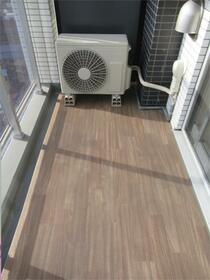 13/19 バルコニー