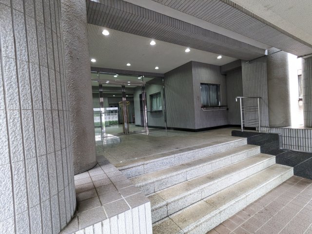 29/30 エントランス