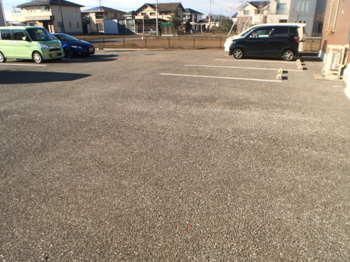20/28 駐車場