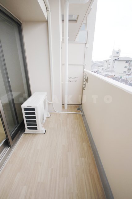 19/28 バルコニー