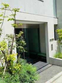 15/16 エントランス