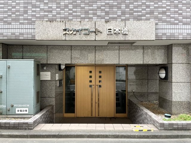 2/4 エントランス