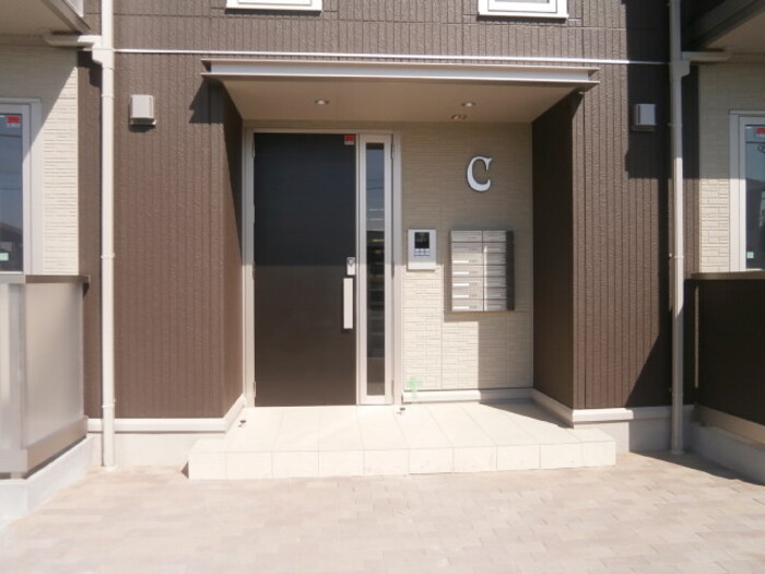 19/28 エントランス