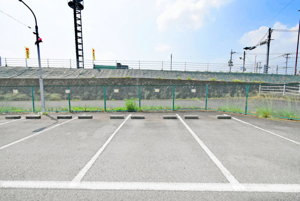 16/19 駐車場