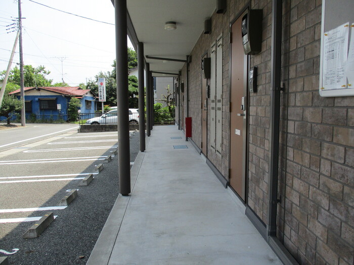 18/25 エントランス