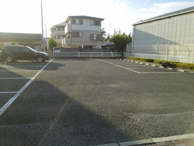 14/20 駐車場