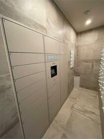 16/16 エントランス