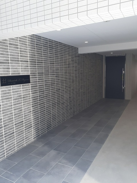 14/20 エントランス