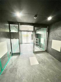 16/17 エントランス