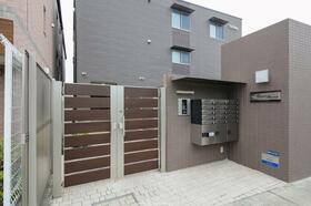 14/14 エントランス